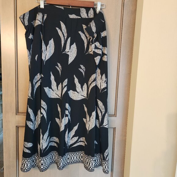 Catherine's Black & White Midi Length Skirt 3X - Picture 1 of 5